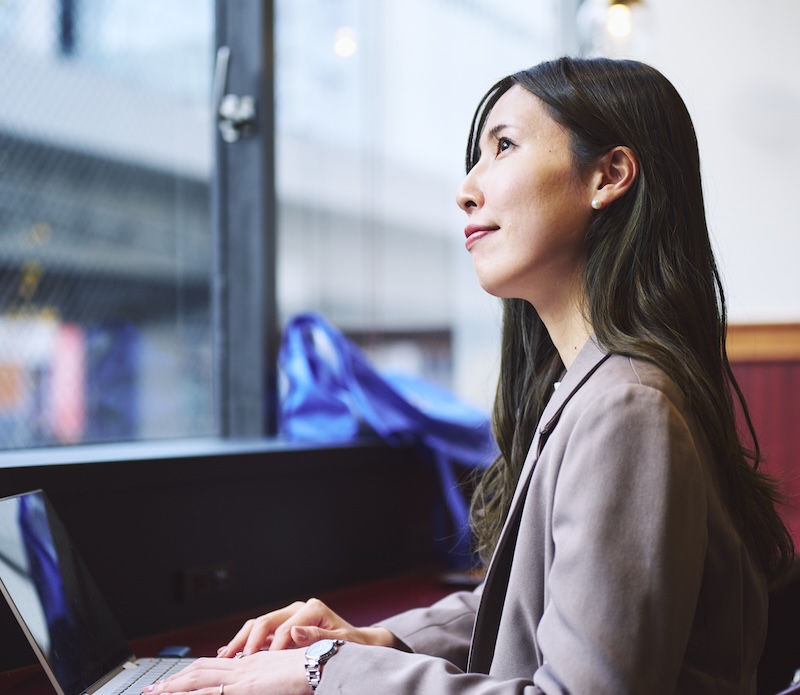 先輩社員(営業部プランナー)の写真2